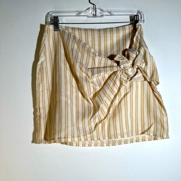 Hallelu Striped Mini Front Knot Skirt - Picture 2 of 5